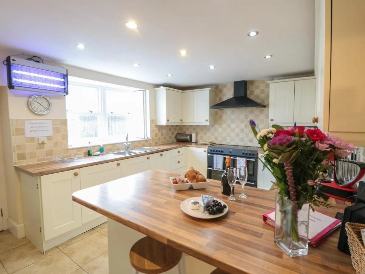 Manor Farmhouse Filey 0*,